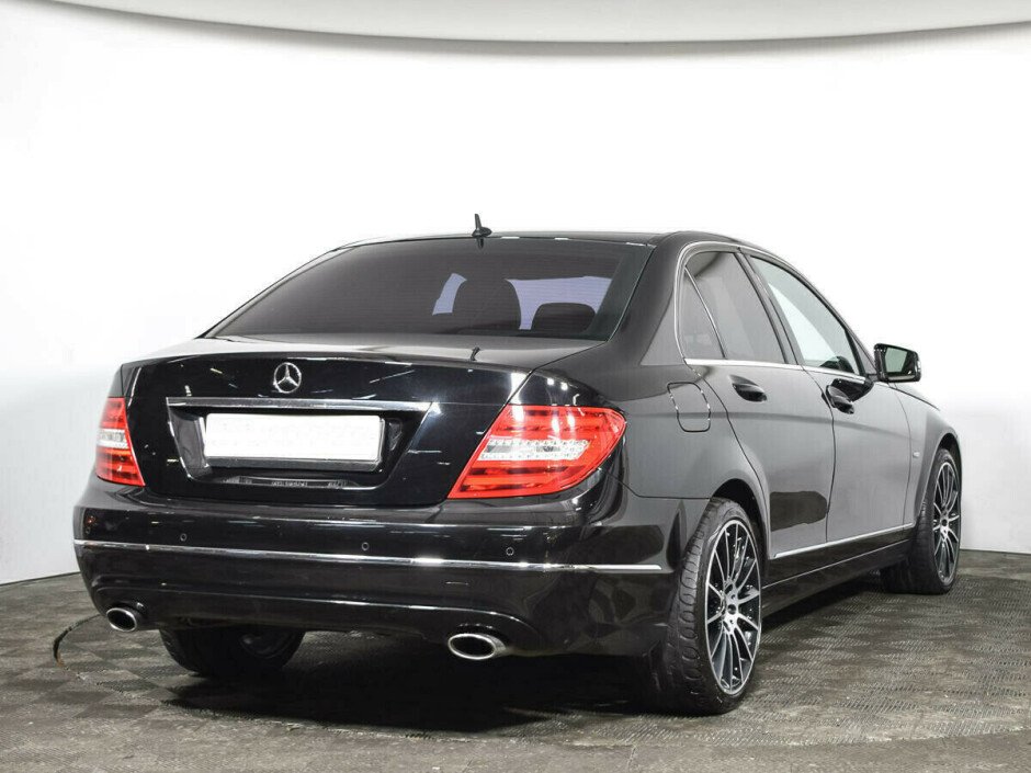 2012 Mercedes-Benz C-klass , Черный металлик - вид 3