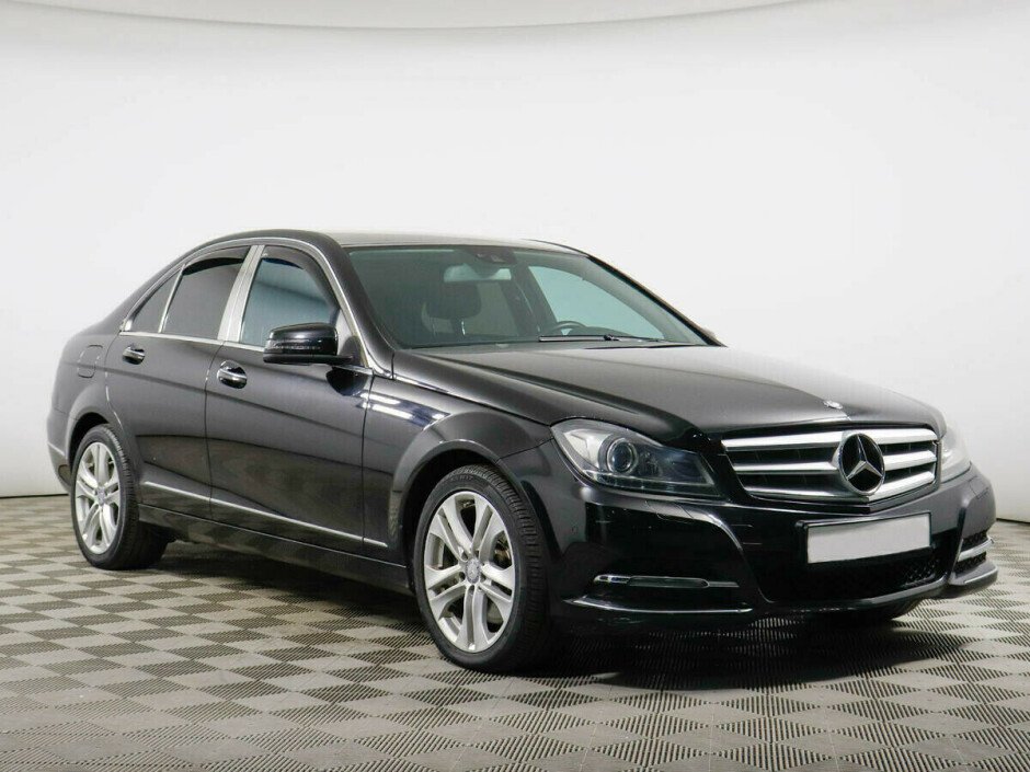2013 Mercedes-Benz C-klass , Черный металлик - вид 2