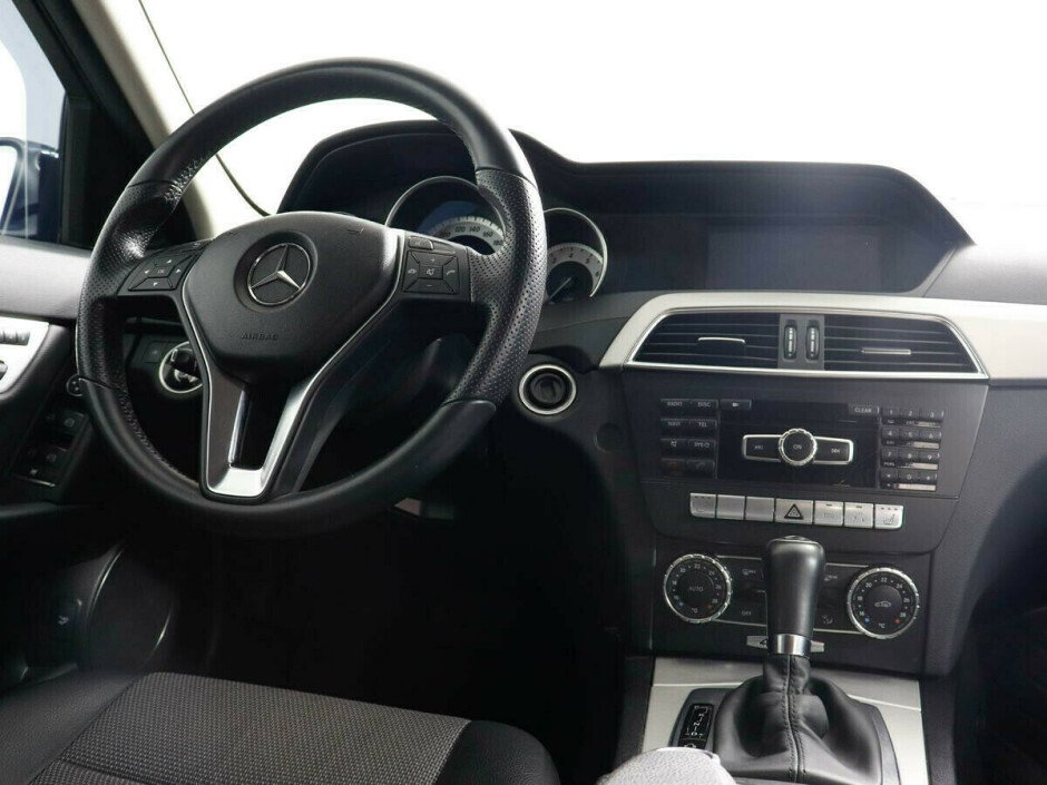 2013 Mercedes-Benz C-klass , Черный металлик - вид 6