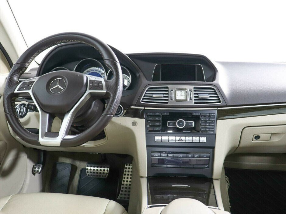 2015 Mercedes-Benz E-klass , Коричневый металлик - вид 9