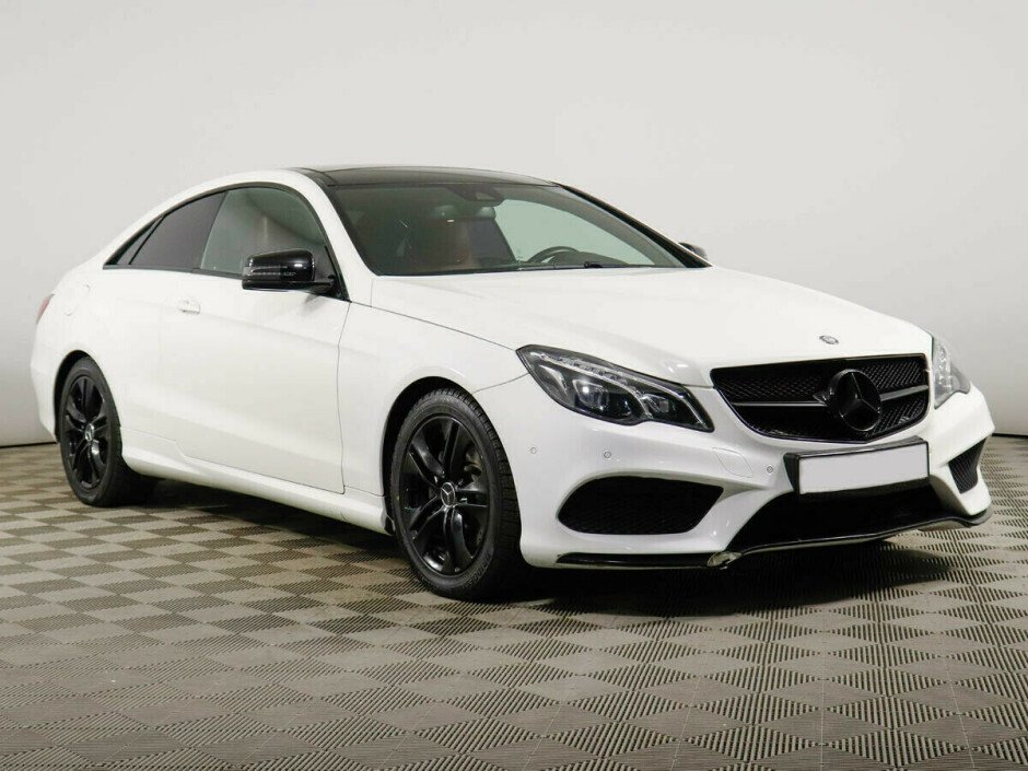 2016 Mercedes-Benz E-klass , Белый металлик - вид 2