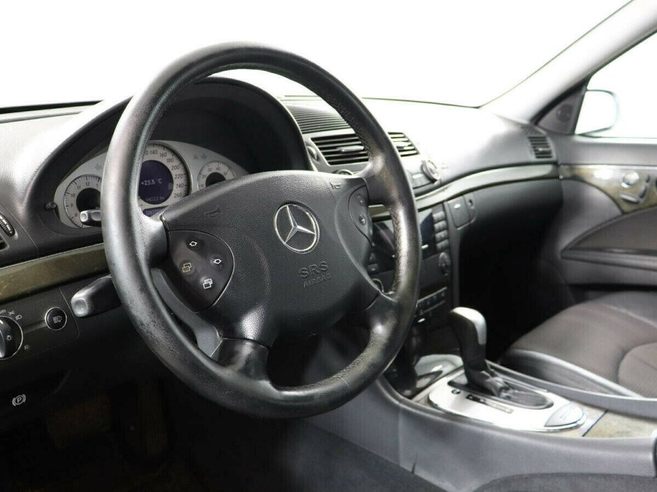 2006 Mercedes-Benz E-klass , Серебряный металлик - вид 9