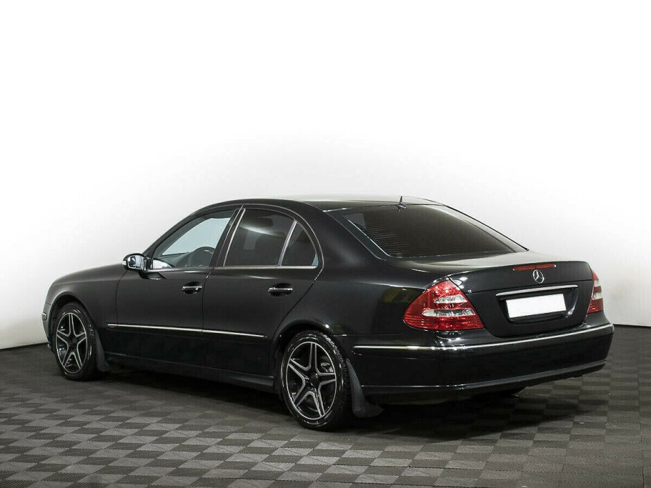 2006 Mercedes-Benz E-klass  №6398931, Черный металлик, 437000 рублей - вид 4