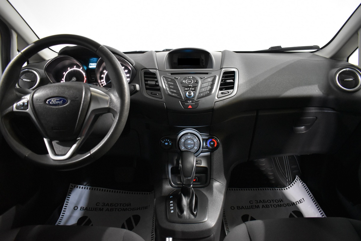 2016 Ford Fiesta I Рестайлинг, Белый - вид 5