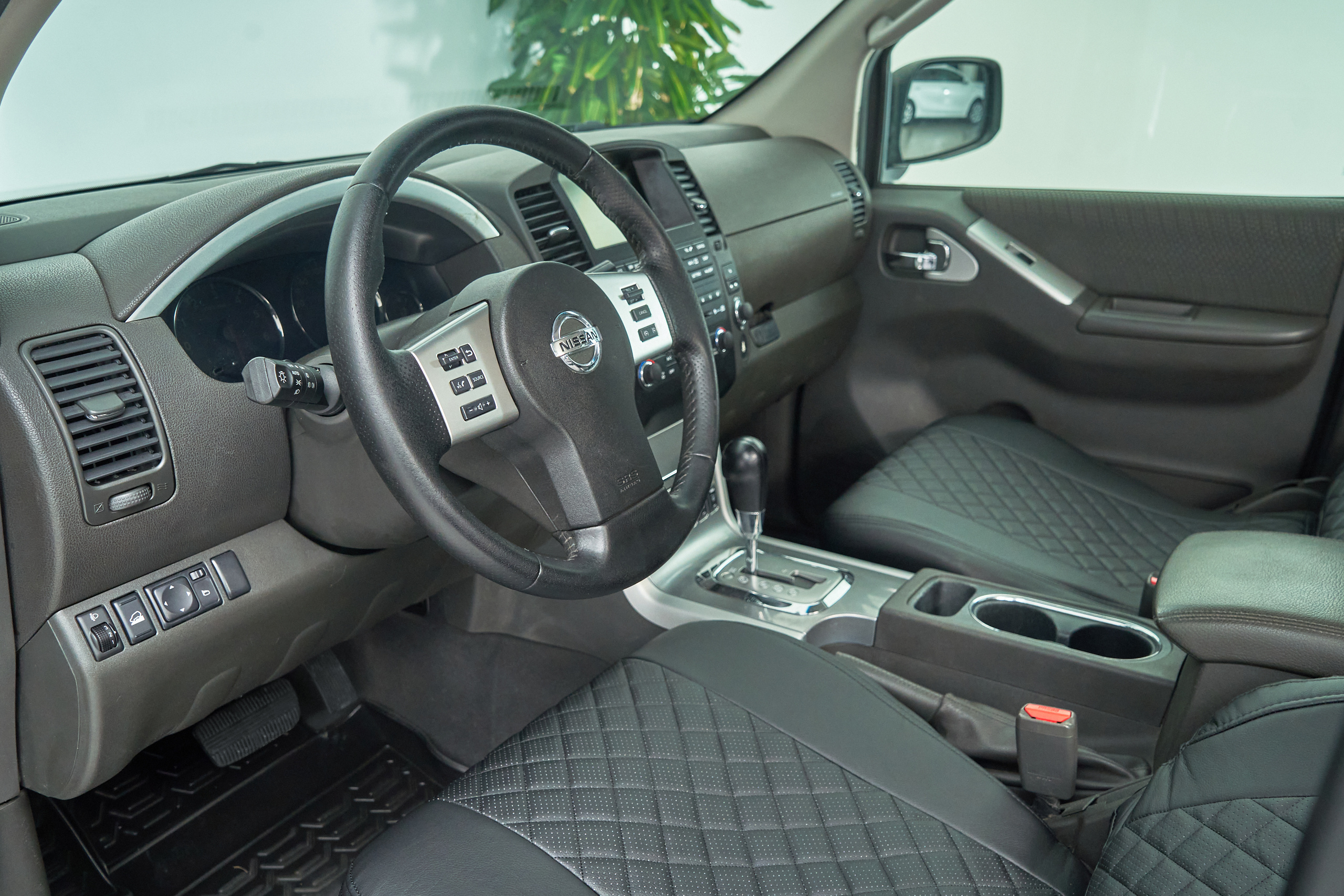 2012 Nissan Pathfinder , Черный - вид 11