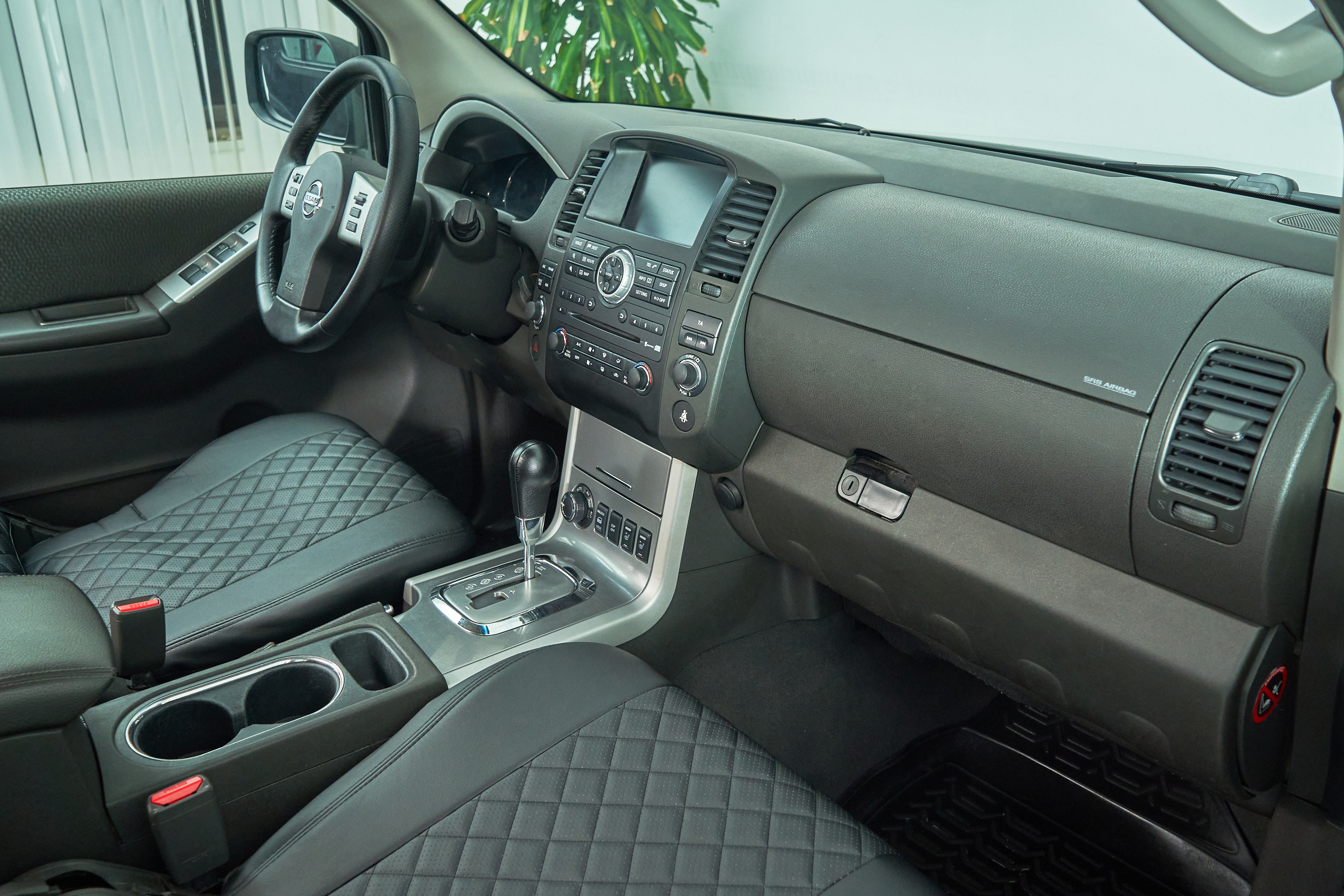 2012 Nissan Pathfinder , Черный - вид 13