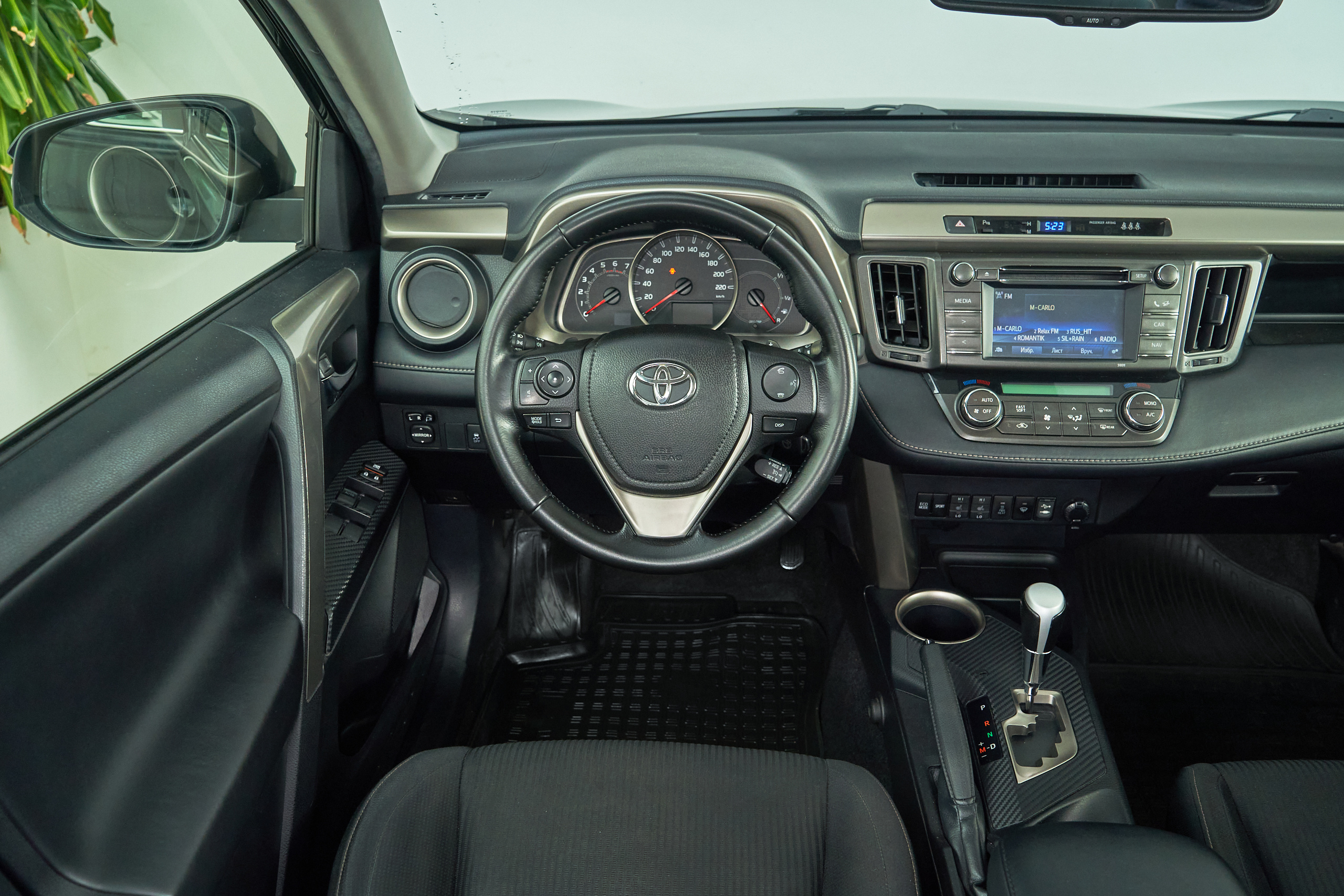 2014 Toyota Rav4 , Черный - вид 10
