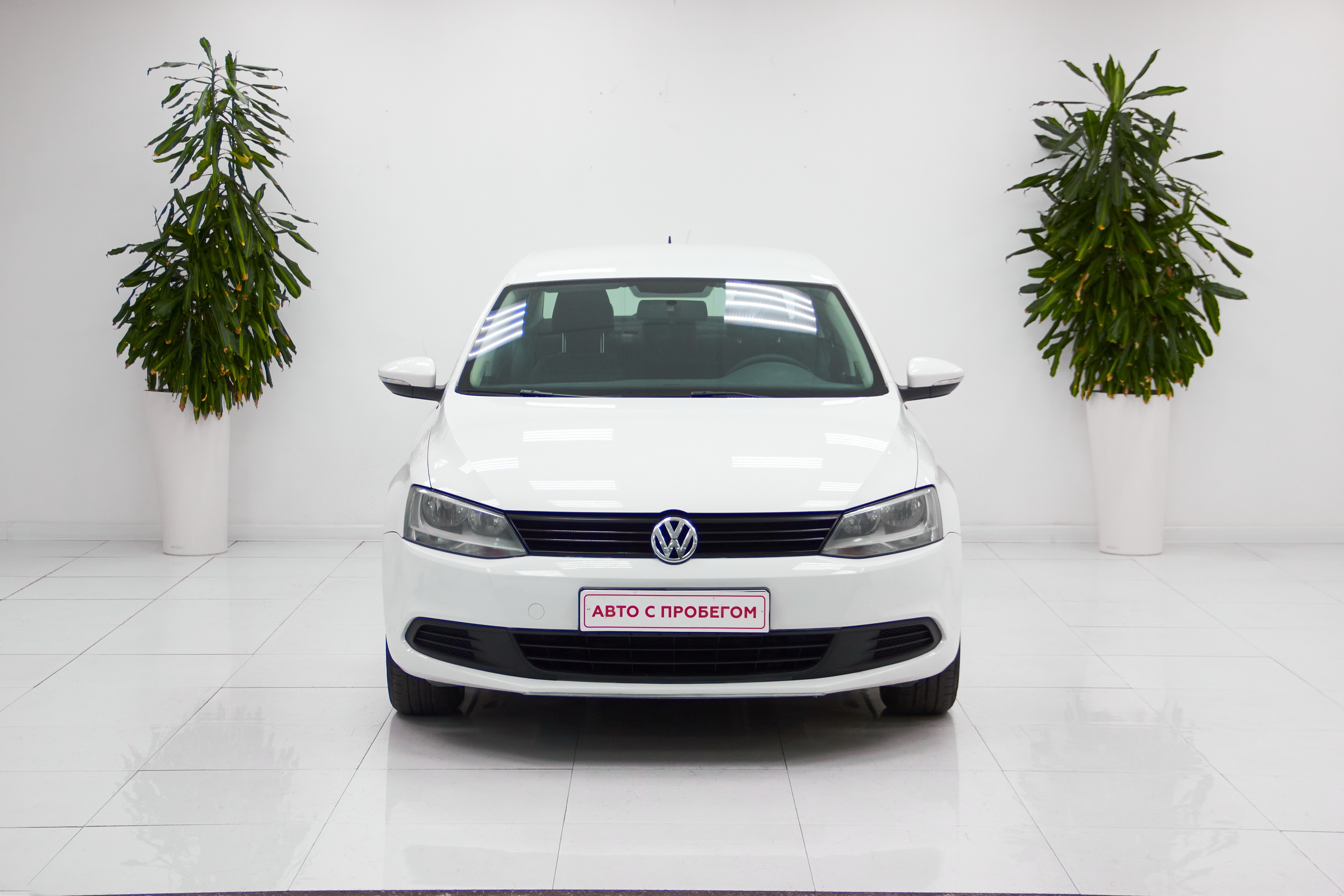 2014 Volkswagen Jetta , Белый - вид 2