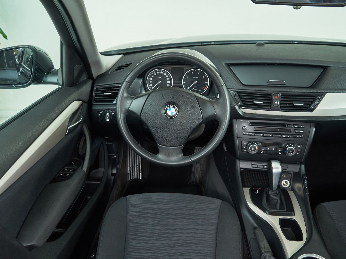 2013 BMW X1 , Черный - вид 10
