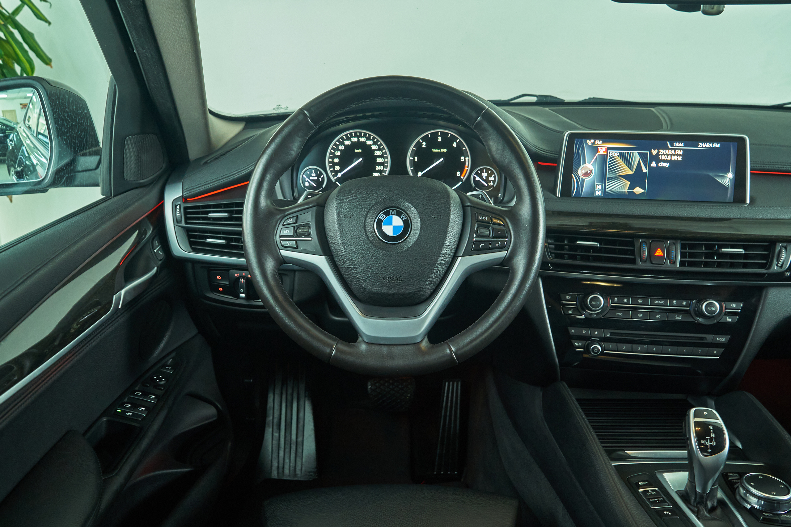 2015 BMW X6 , Черный - вид 10