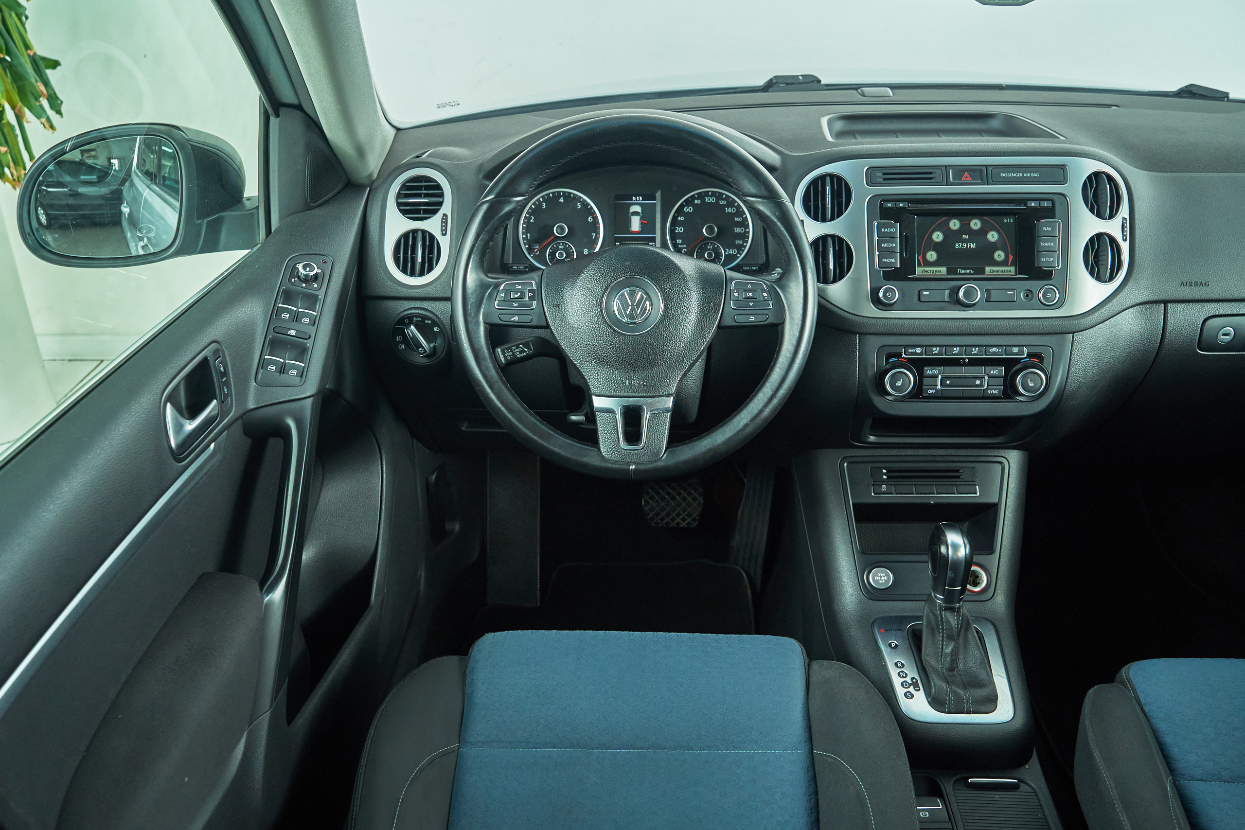 2013 Volkswagen Tiguan  №6818444, Серебряный, 969000 рублей - вид 10