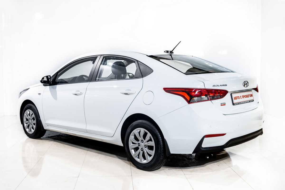 2018 Hyundai Solaris II, Белый - вид 3